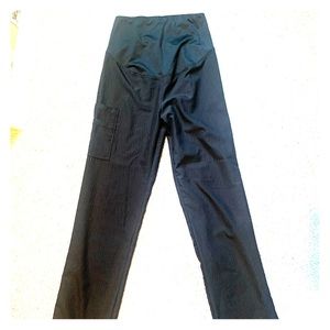 Wink Maternity scrubs size XS